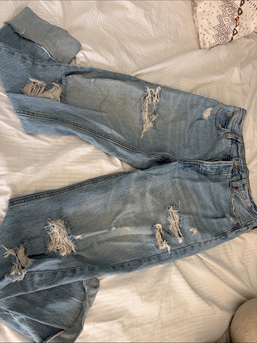 Old Navy Light Blue Ripped Denim mom jeans
